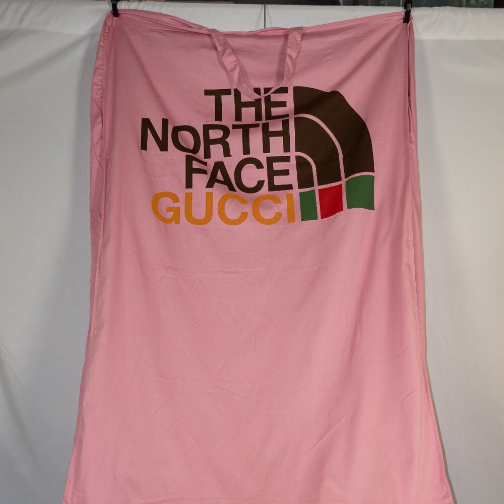 The North Face & Gucci Collab Garment Bag - Picture 2 of 3
